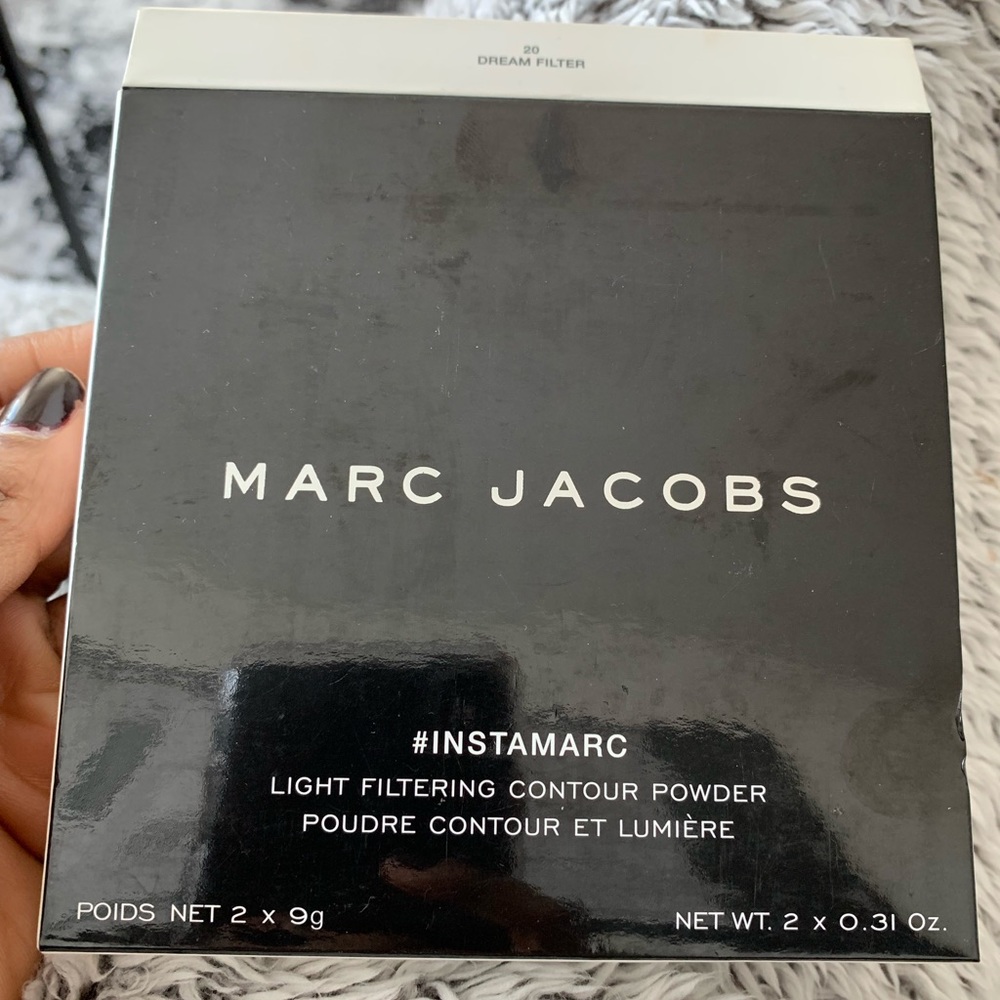 Marc Jacobs Light Filtering Contour Powder